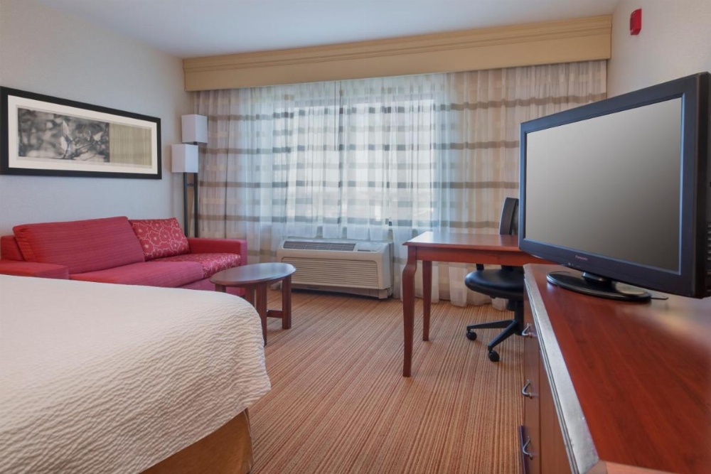 Courtyard by Marriott Junction City